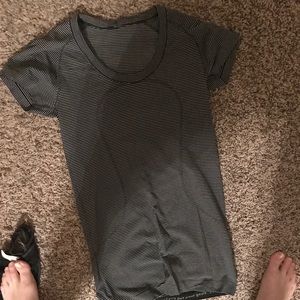 Lululemon swiftly tee